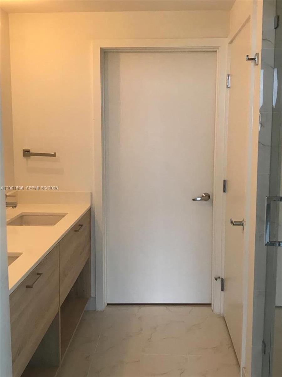 16385 Biscayne Blvd #1902 North Miami Beach, FL 33160