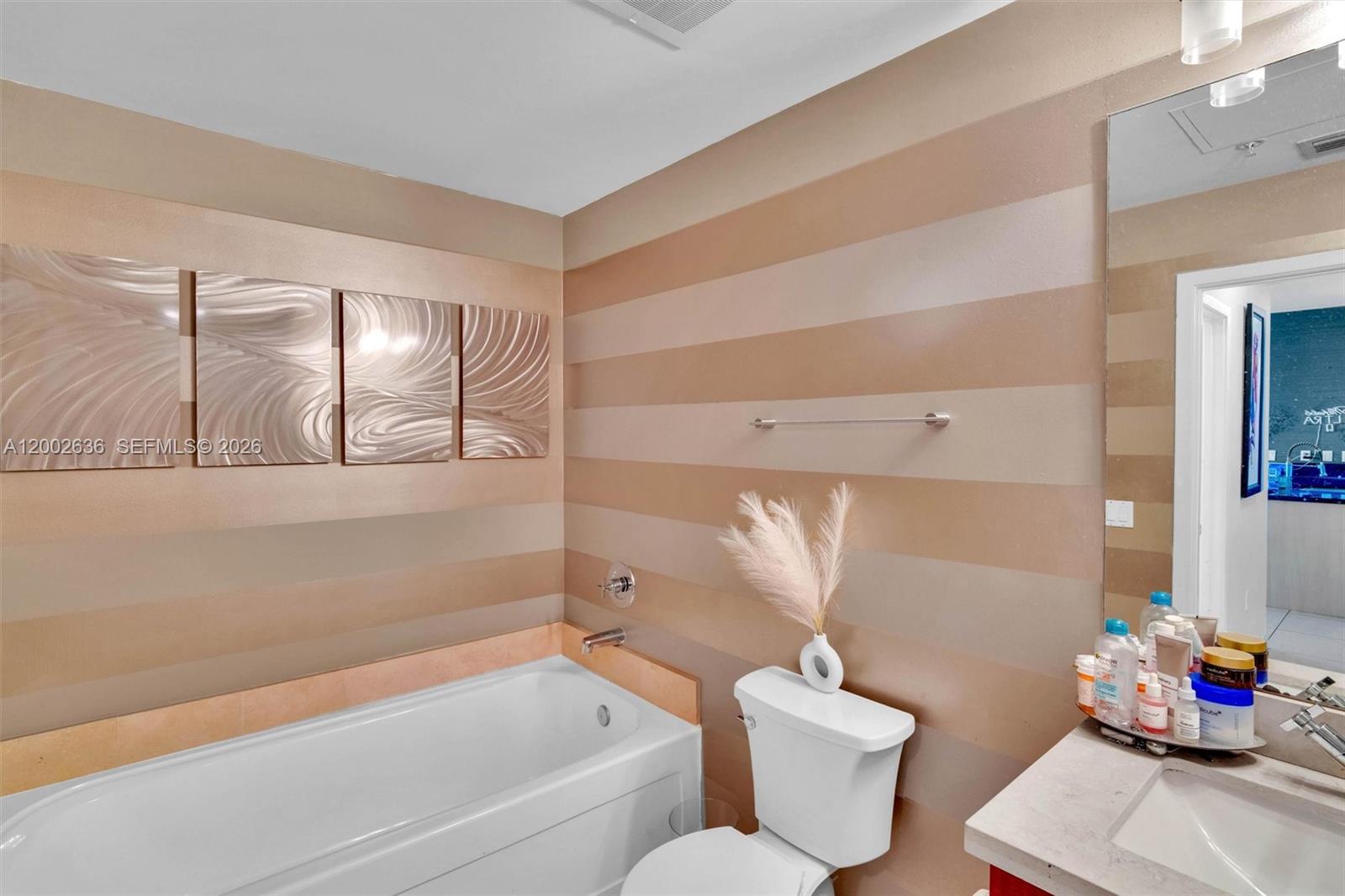 79 SW 12th St #1605 Miami, FL 33130