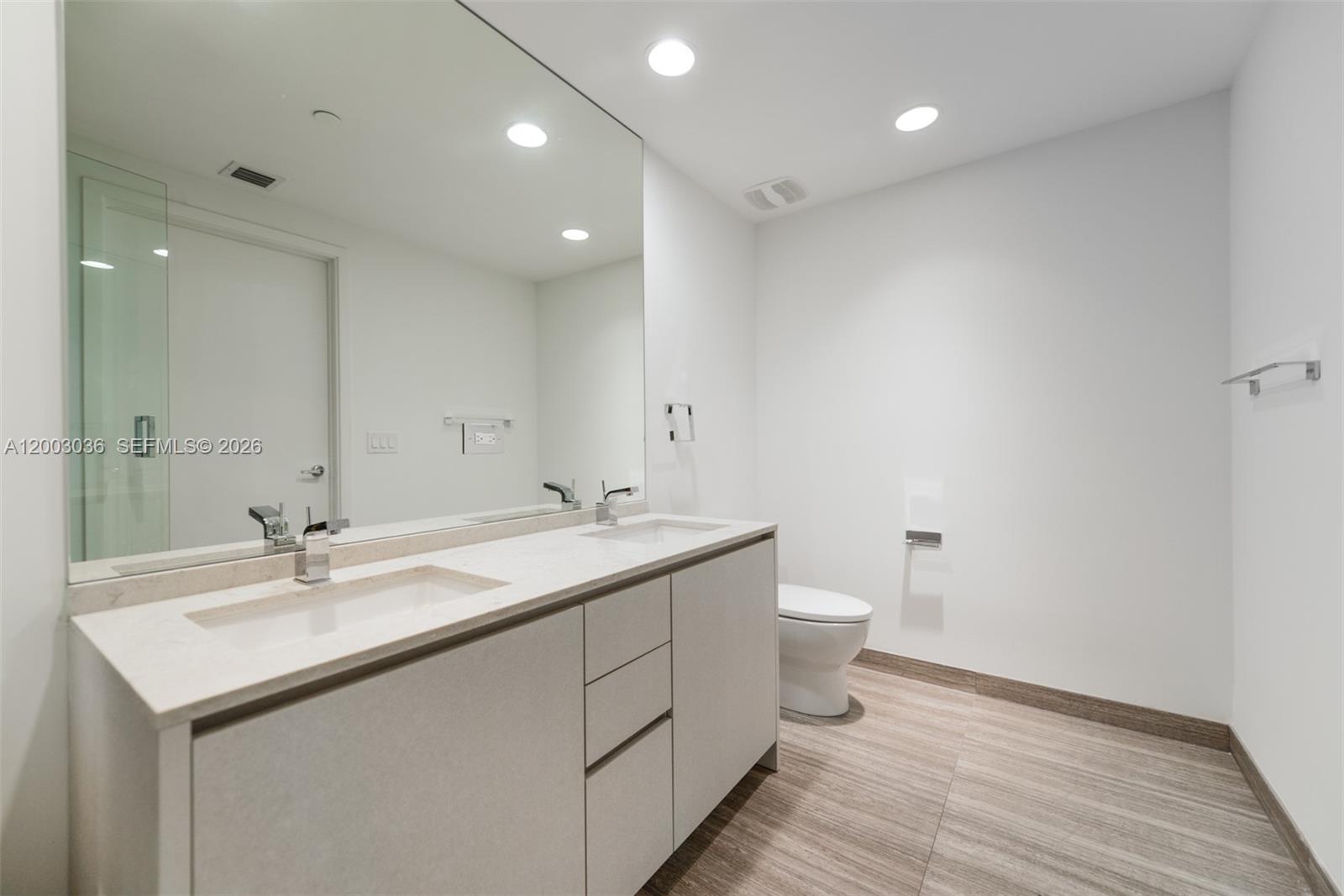 image 1010 Brickell8