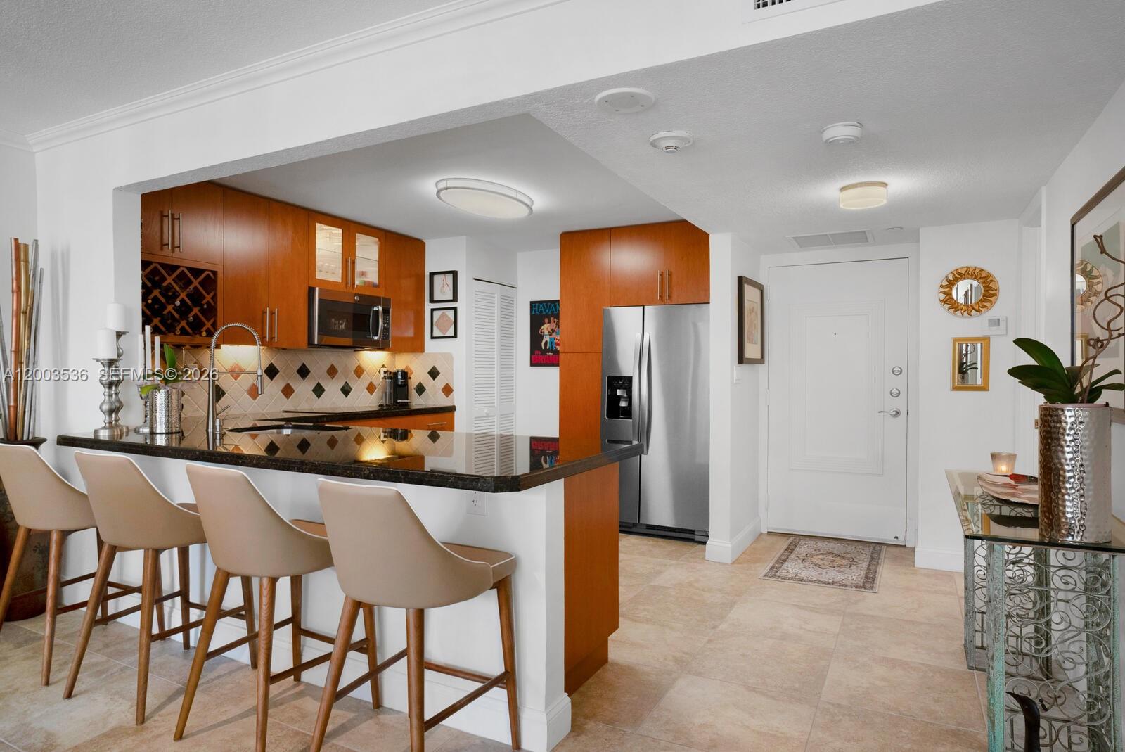 image Brickell Place IV6