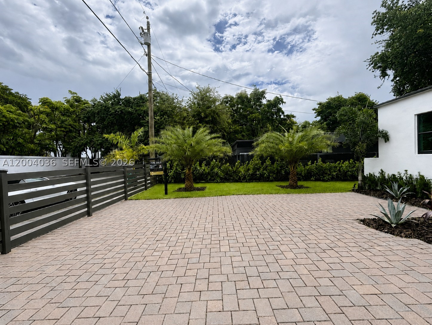 666 NE 62nd St Miami, FL 33138