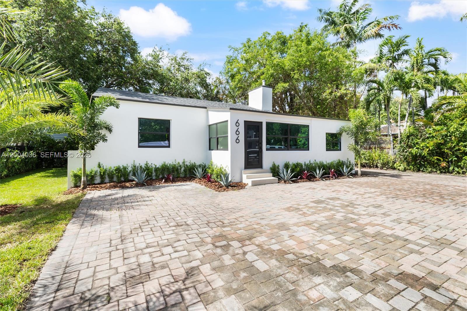 666 NE 62nd St Miami, FL 33138