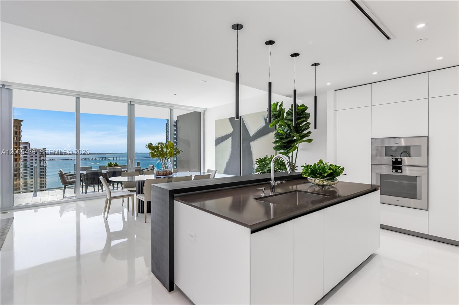 300 Biscayne Blvd Way #2802E Miami, FL 33131
