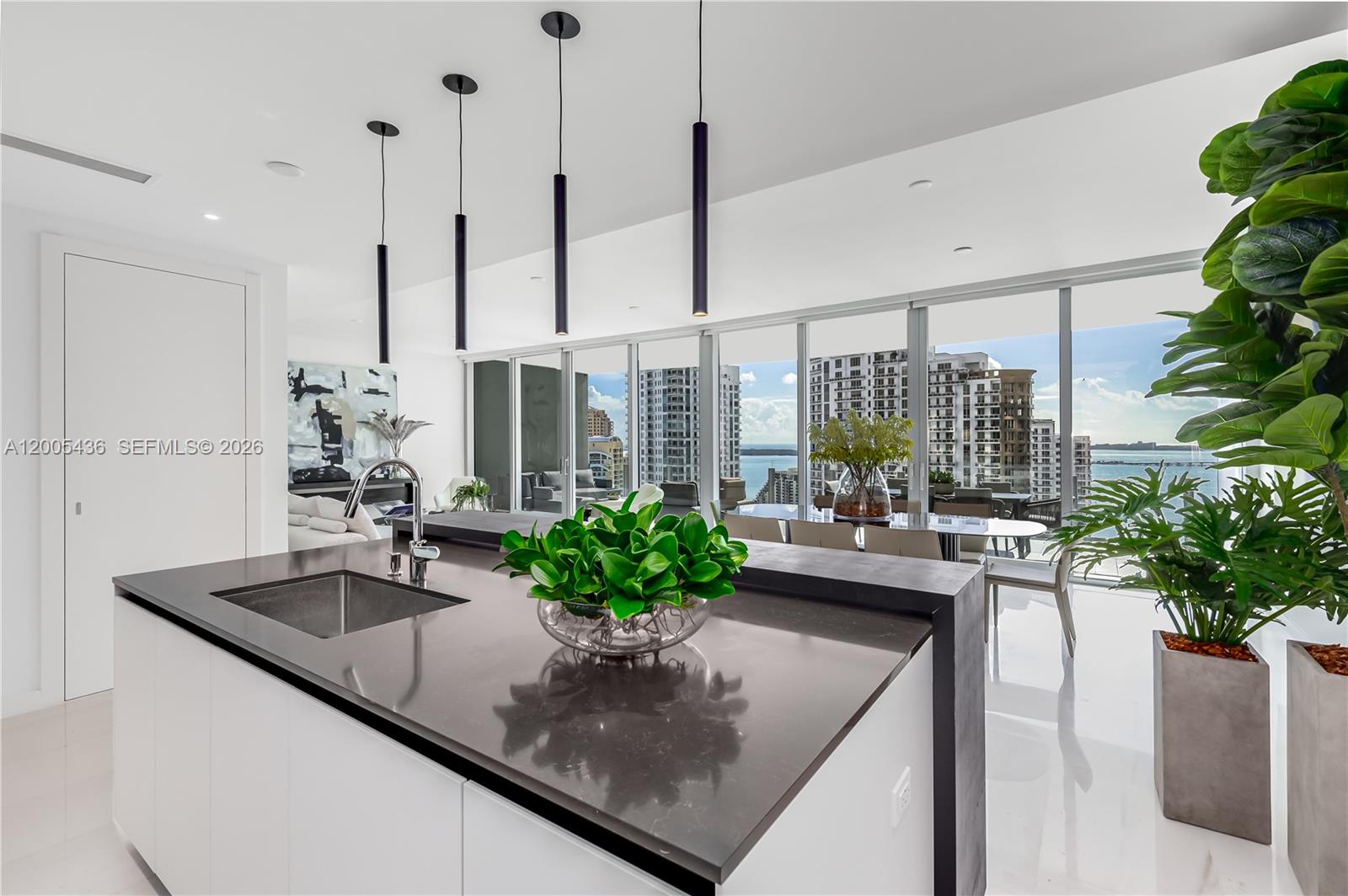 300 Biscayne Blvd Way #2802E Miami, FL 33131
