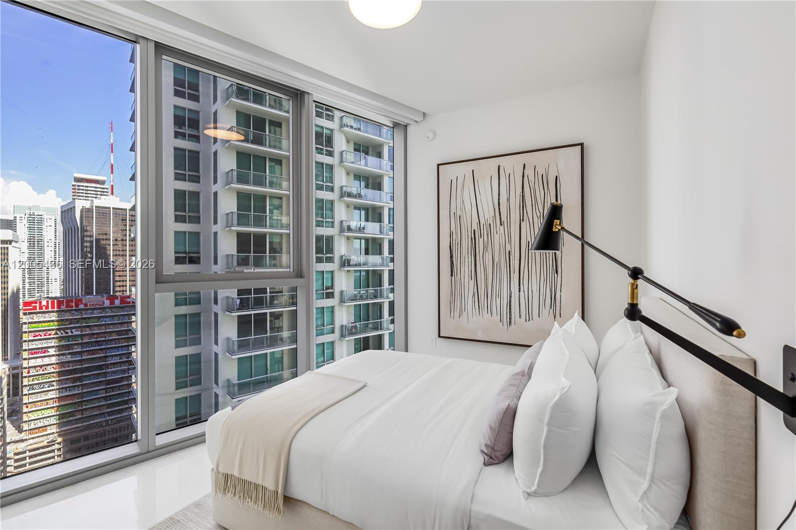300 Biscayne Blvd Way #2802E Miami, FL 33131