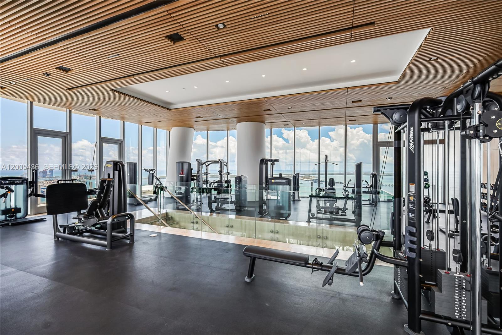 300 Biscayne Blvd Way #2802E Miami, FL 33131