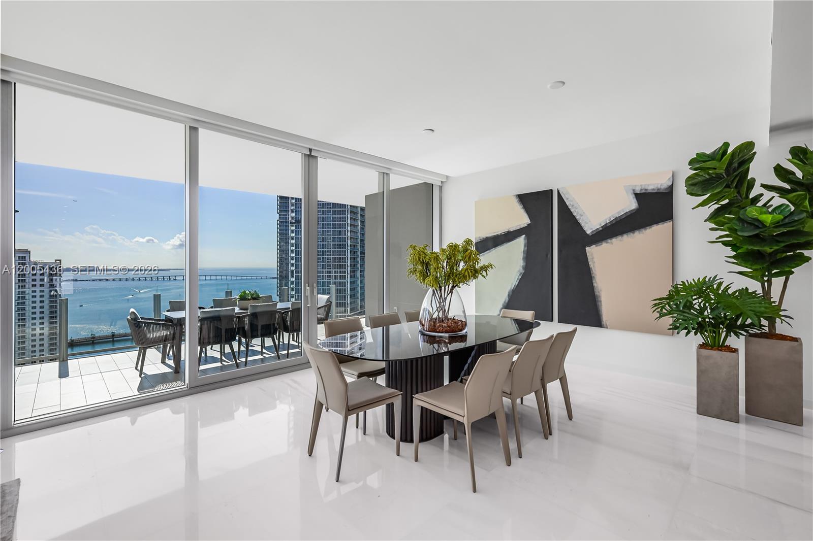 300 Biscayne Blvd Way #2802E Miami, FL 33131