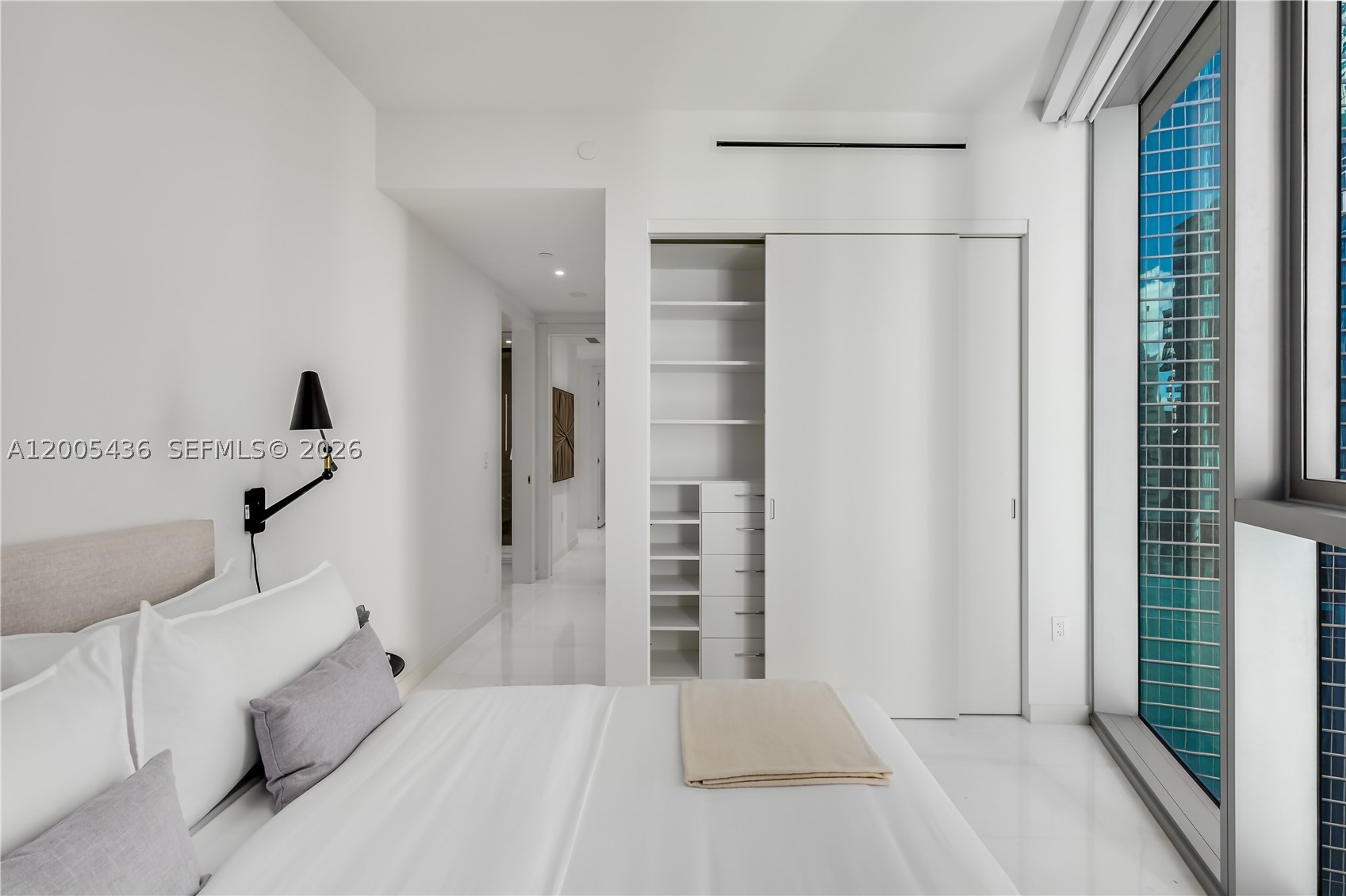 image Aston Martin Residences91
