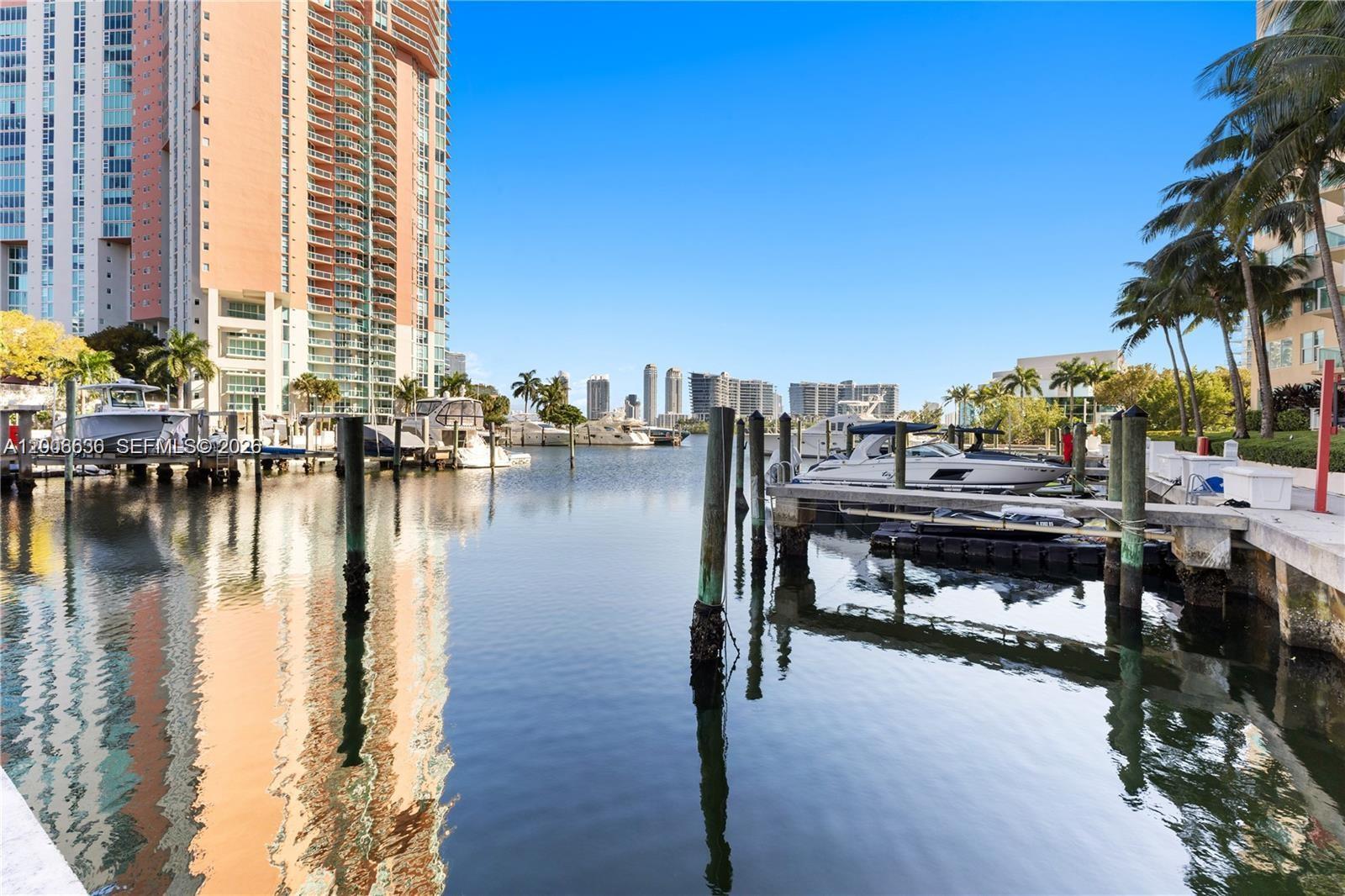 3340 NE 190th St #403 Aventura, FL 33180