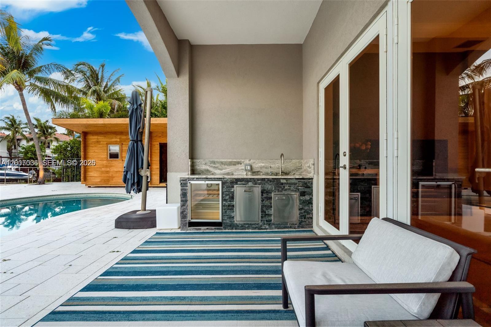 1260 Harbor Ct Hollywood, FL 33019