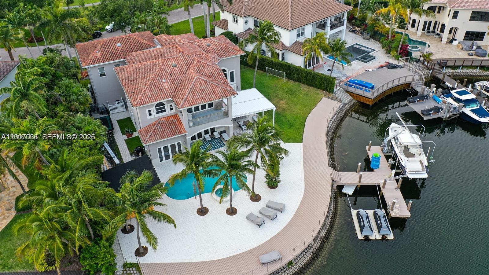 1260 Harbor Ct Hollywood, FL 33019