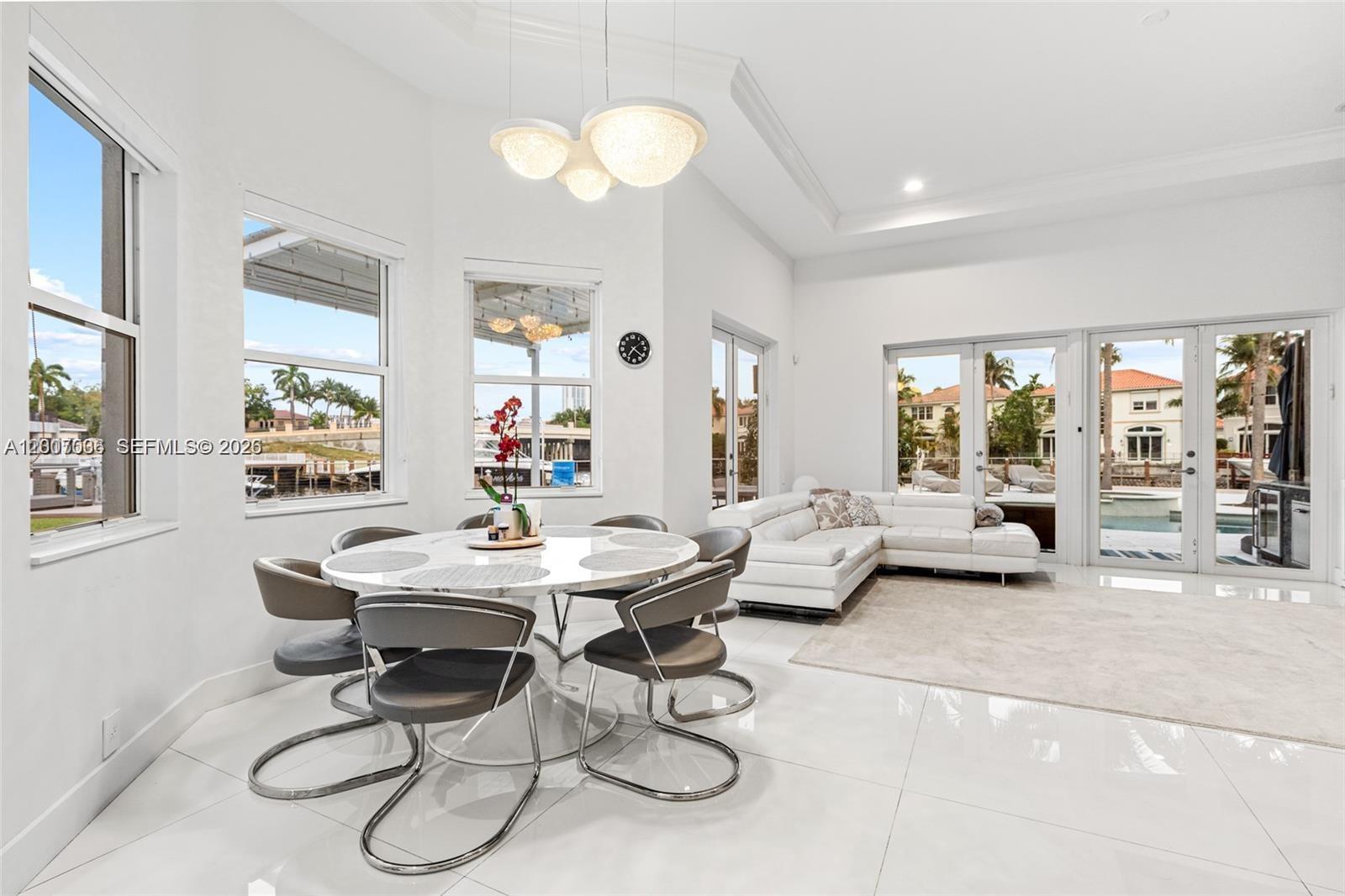 1260 Harbor Ct Hollywood, FL 33019