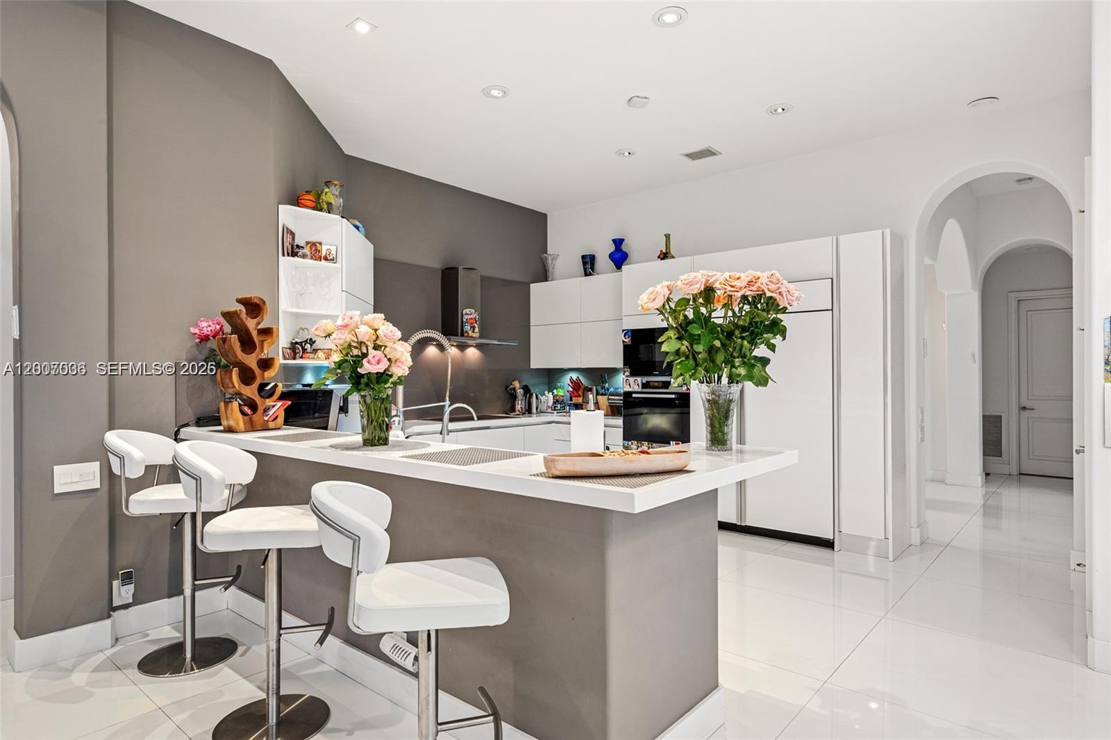 1260 Harbor Ct Hollywood, FL 33019