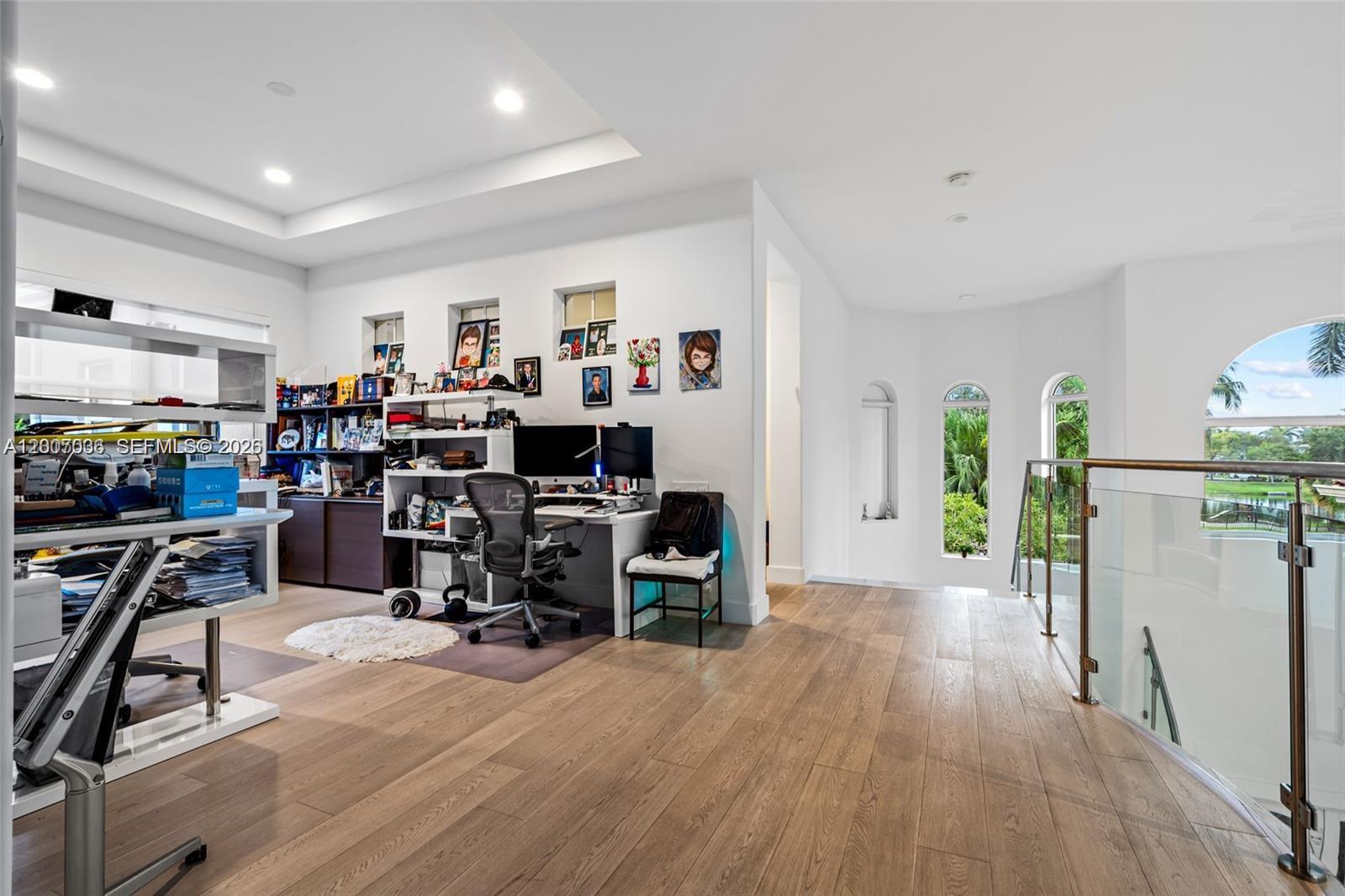 1260 Harbor Ct Hollywood, FL 33019