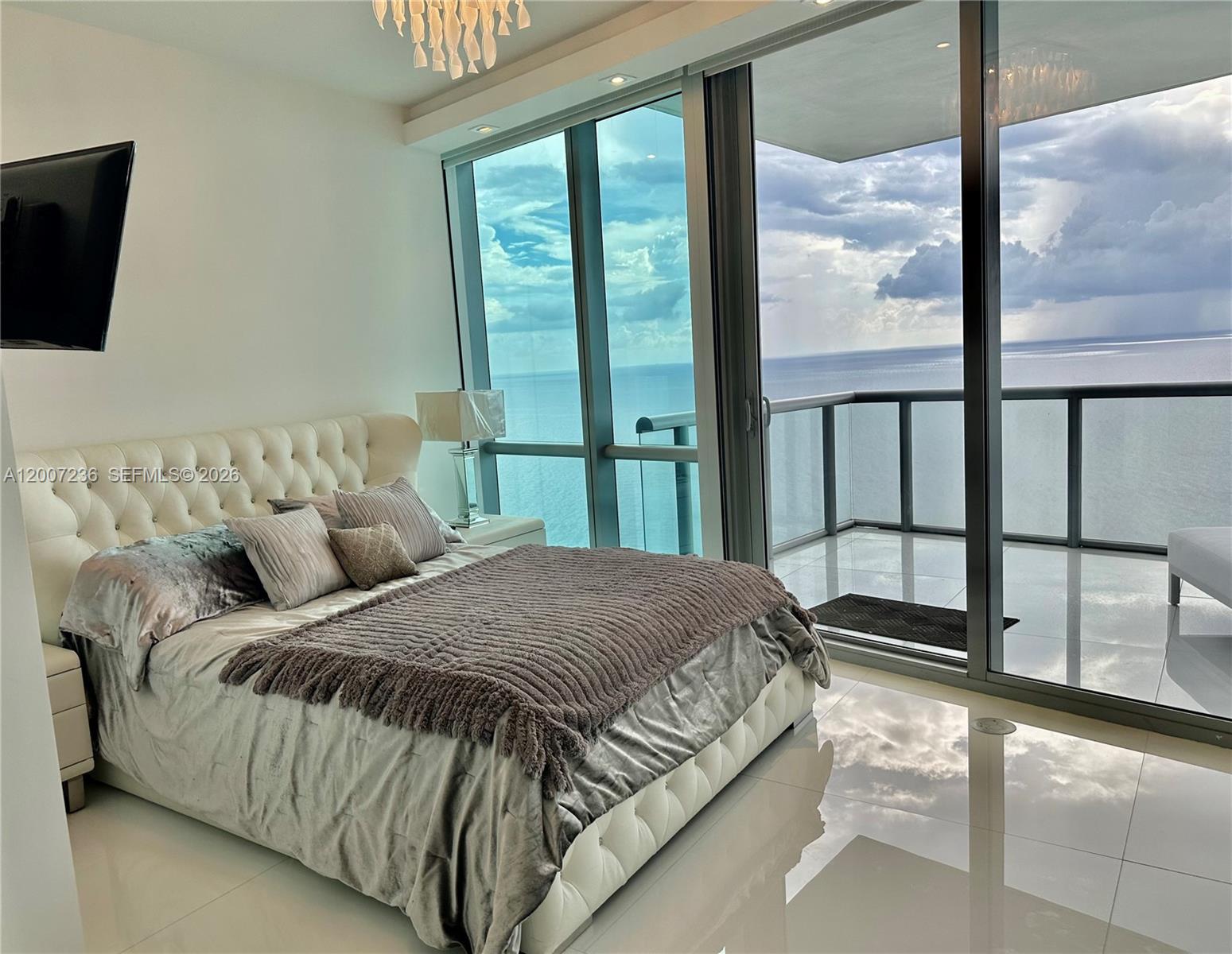 image Jade Ocean66