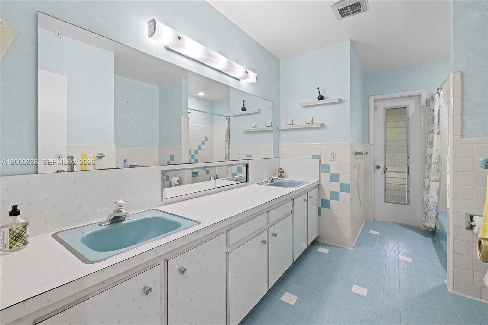 13730 SW 75th Ave Palmetto Bay, FL 33158