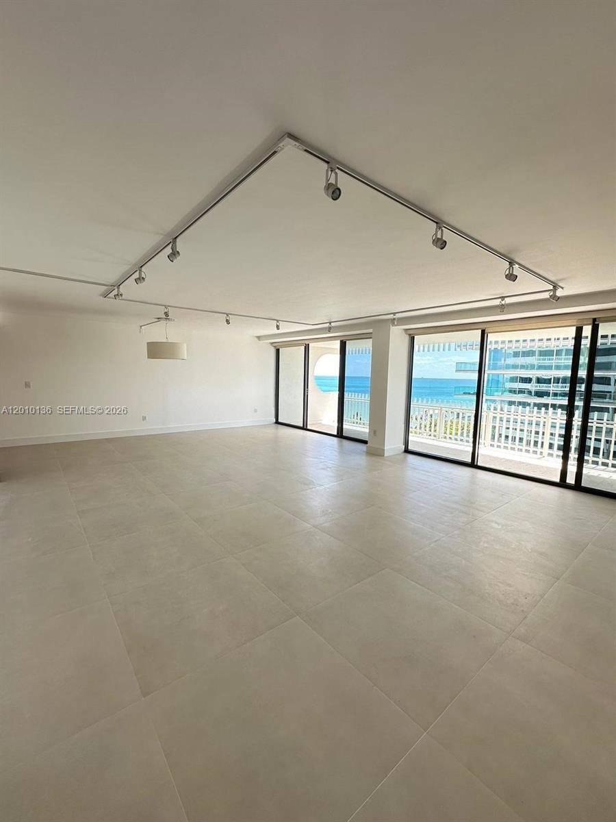 10205 Collins Ave #907 Bal Harbour, FL 33154