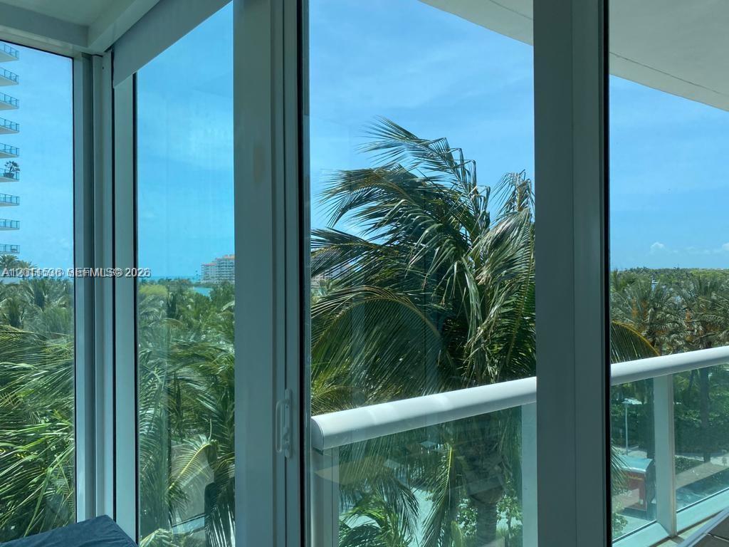 1000 S Pointe Dr #405 Miami Beach, FL 33139