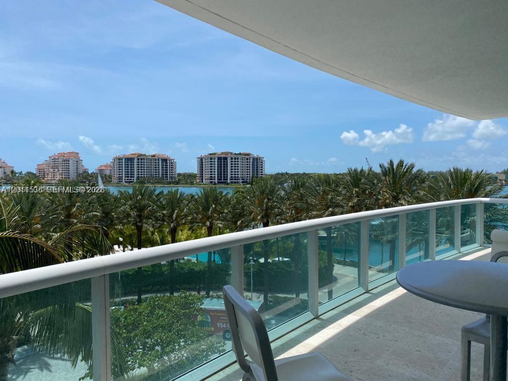 1000 S Pointe Dr #405 Miami Beach, FL 33139