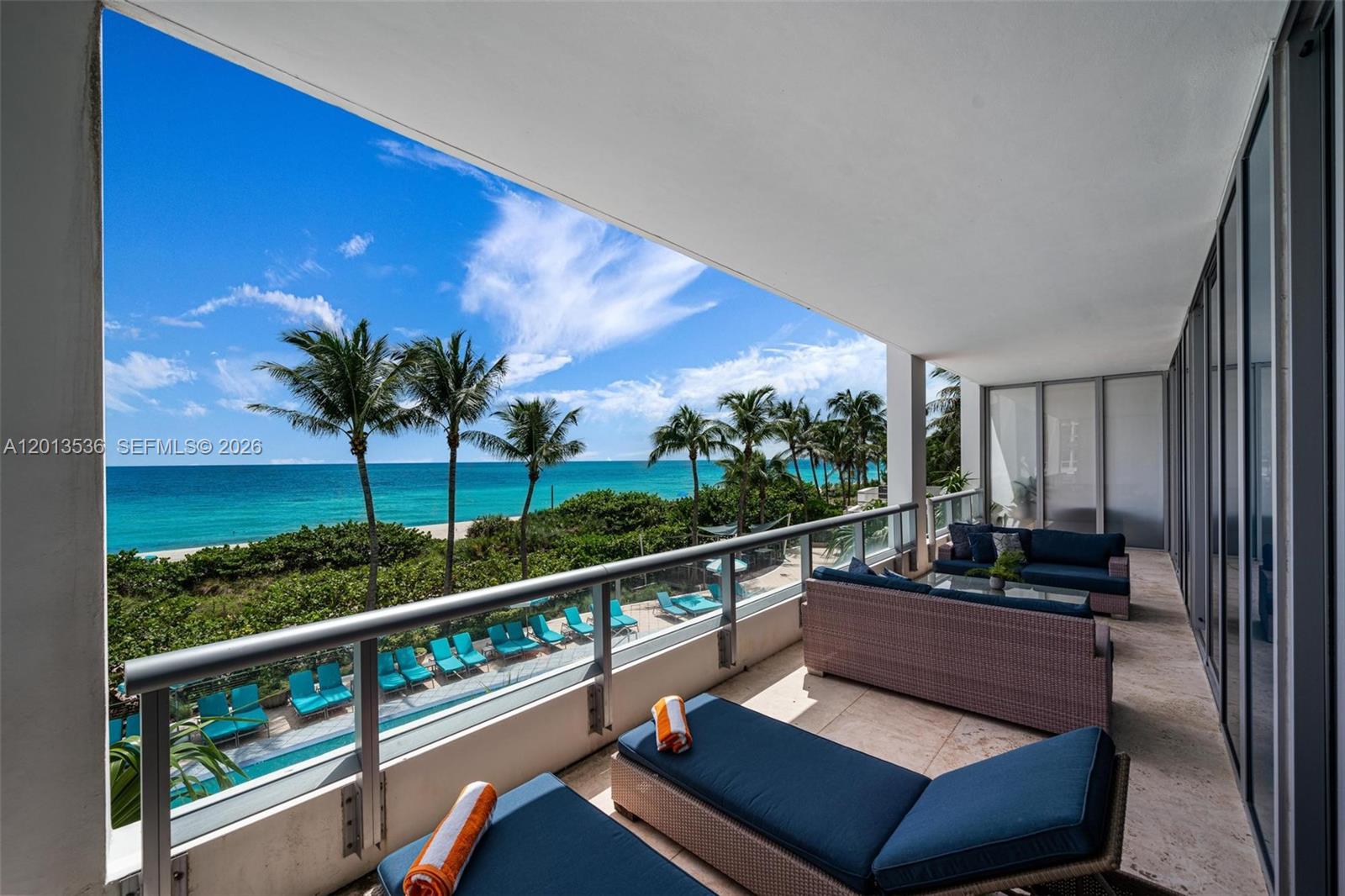 image Carillon Condo0