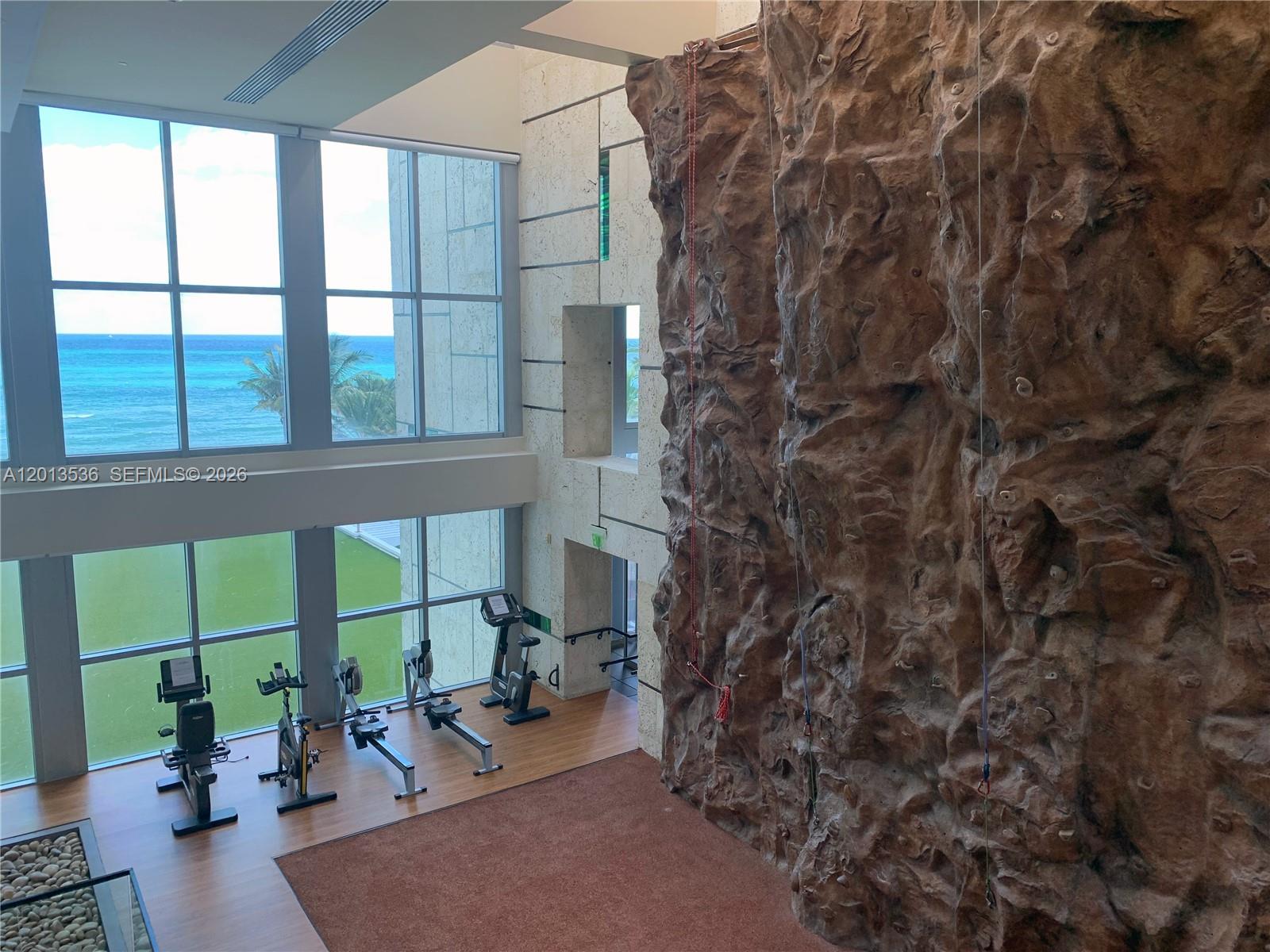 image Carillon Condo24