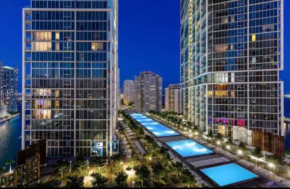 495 Brickell Ave #4809
