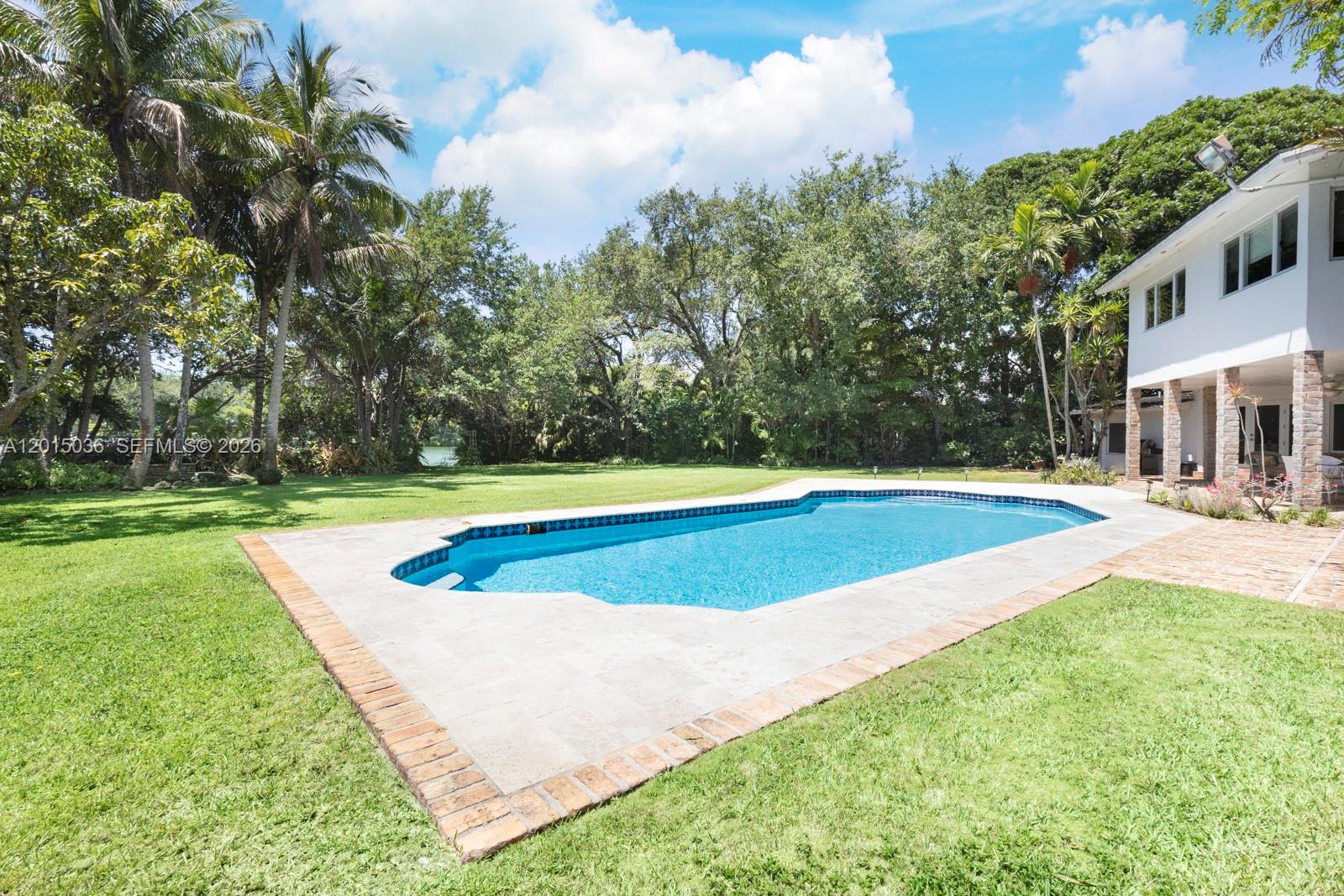 5340 Banyan Dr Coral Gables, FL 33156