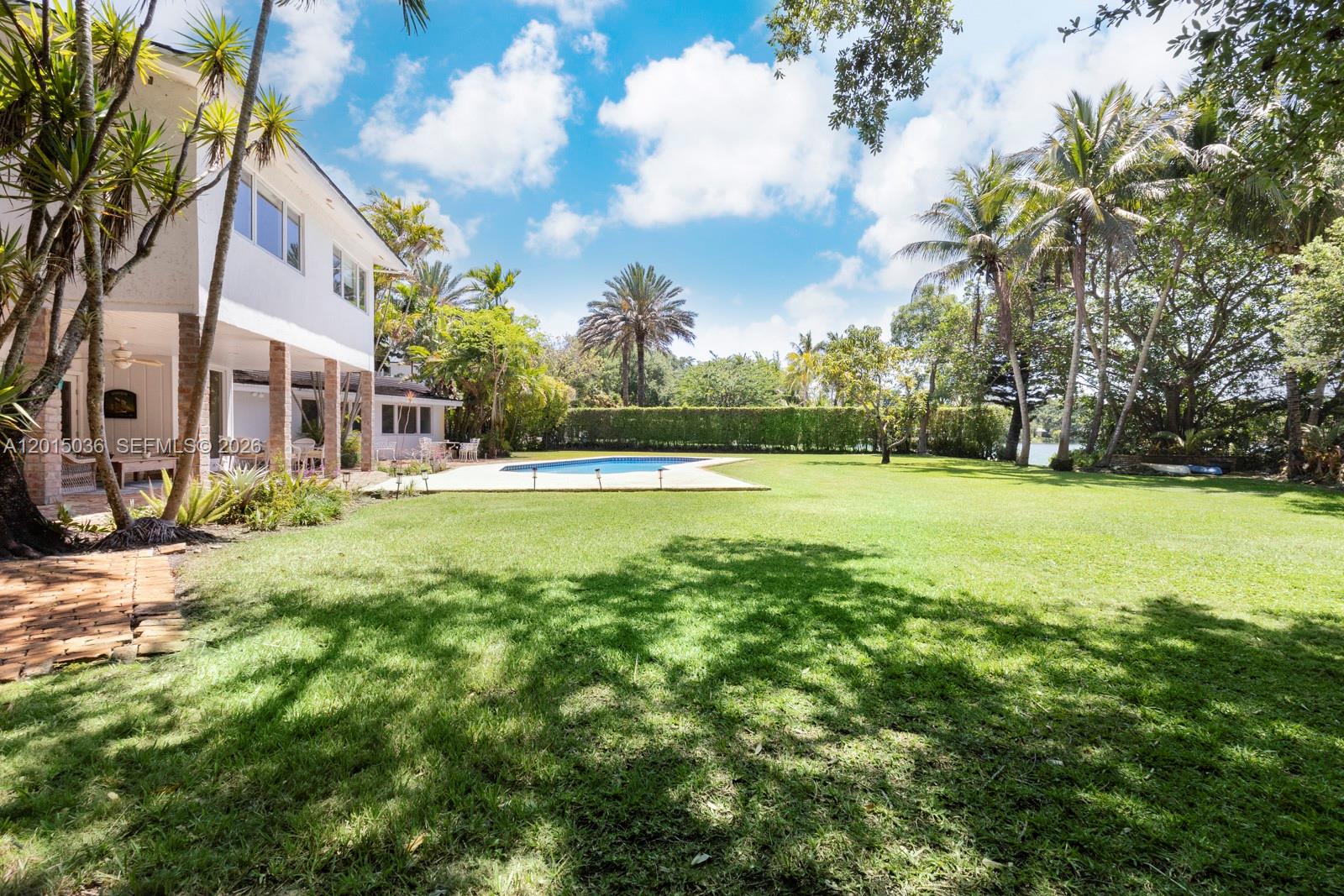 5340 Banyan Dr Coral Gables, FL 33156