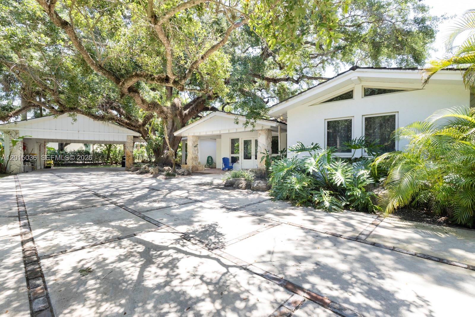 5340 Banyan Dr Coral Gables, FL 33156