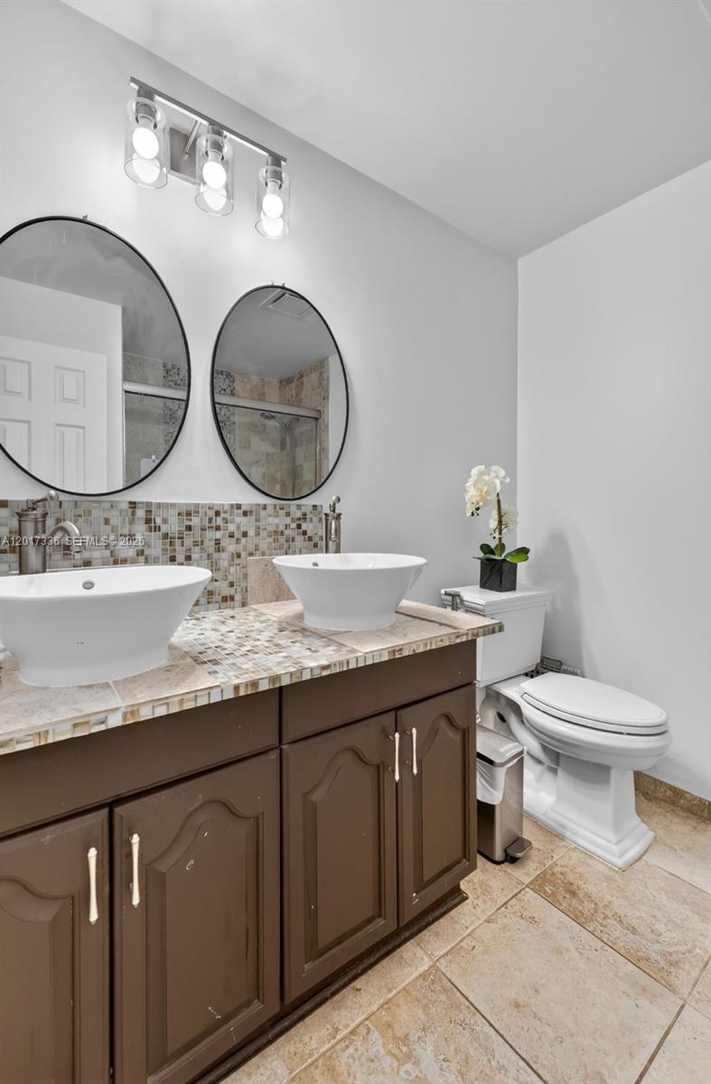 9315 SW 172nd Ter Palmetto Bay, FL 33157