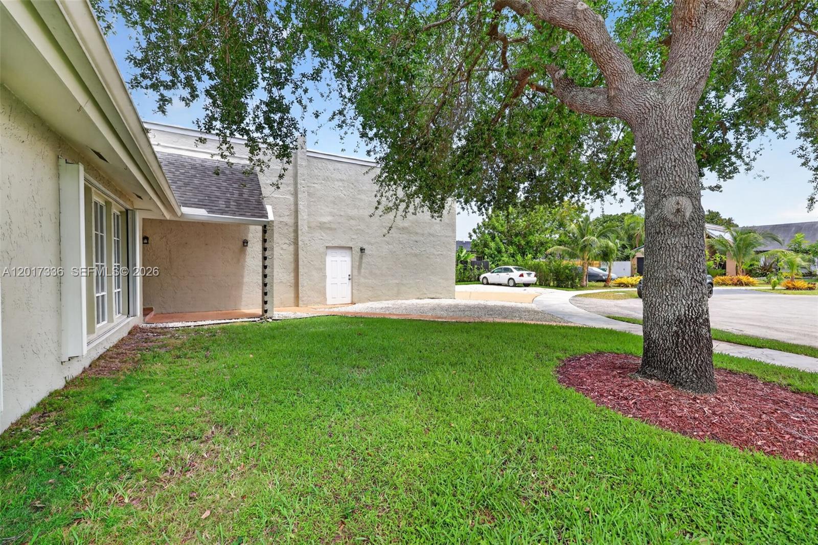 9315 SW 172nd Ter Palmetto Bay, FL 33157