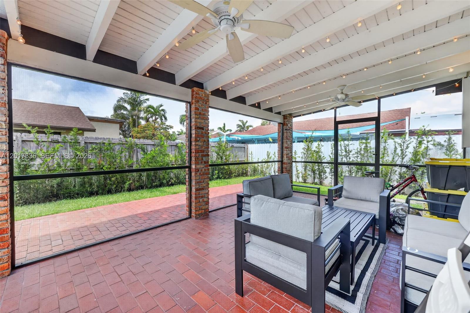 9315 SW 172nd Ter Palmetto Bay, FL 33157