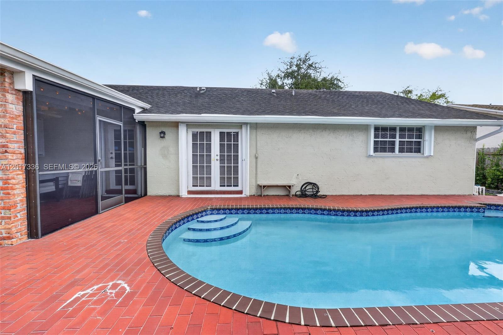 9315 SW 172nd Ter Palmetto Bay, FL 33157