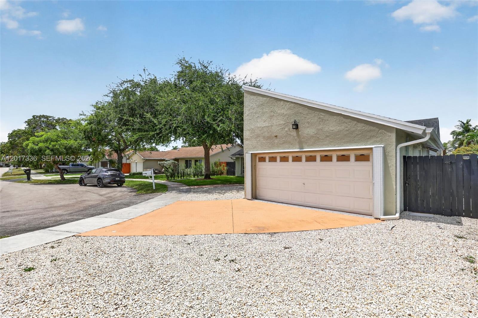 9315 SW 172nd Ter Palmetto Bay, FL 33157