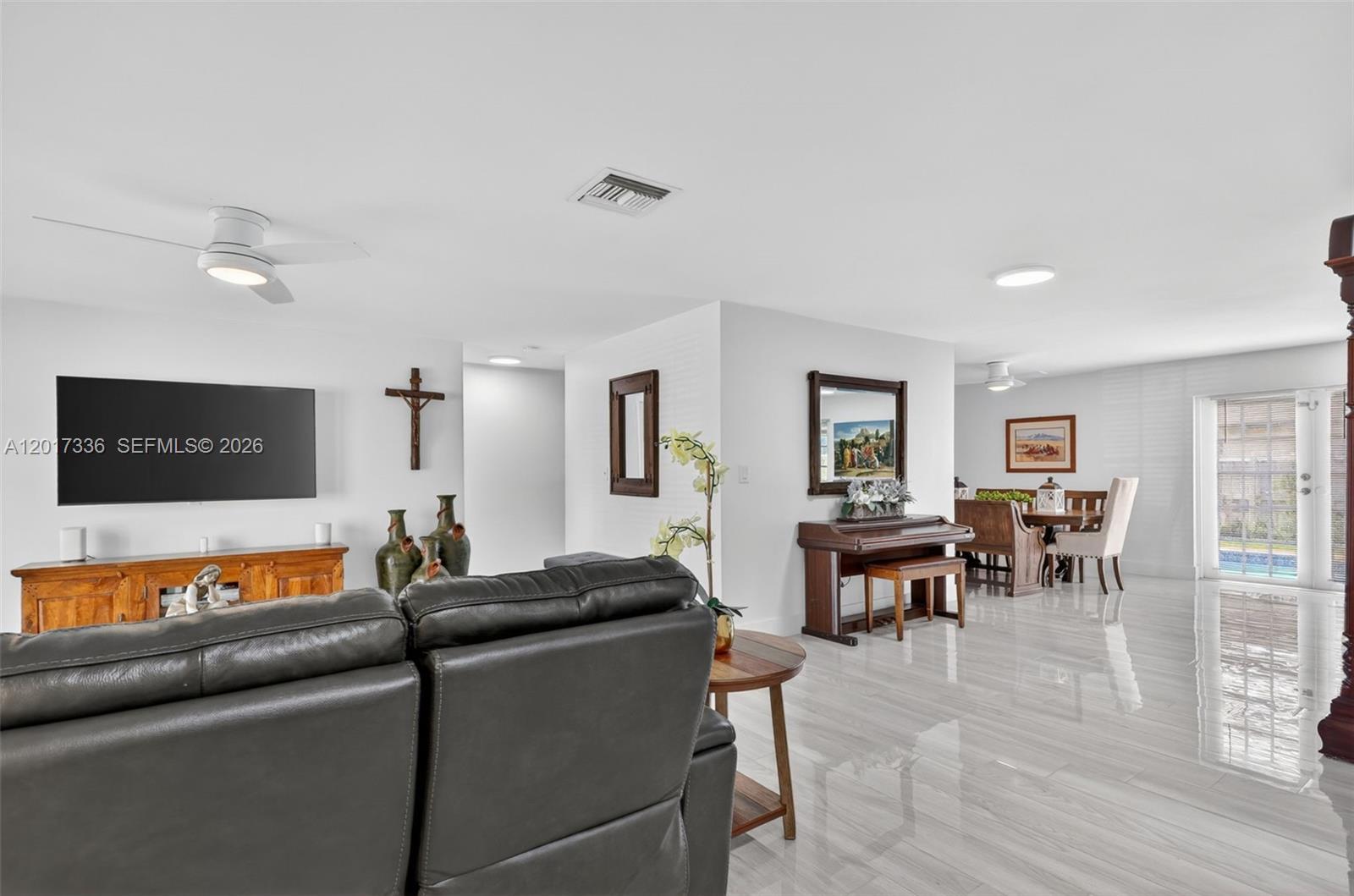 9315 SW 172nd Ter Palmetto Bay, FL 33157