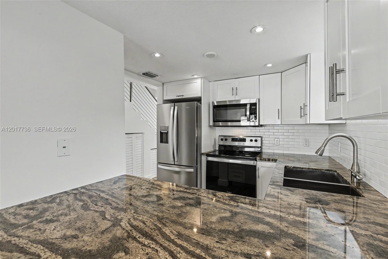 122 SW 56th Ave Miami, FL 33134