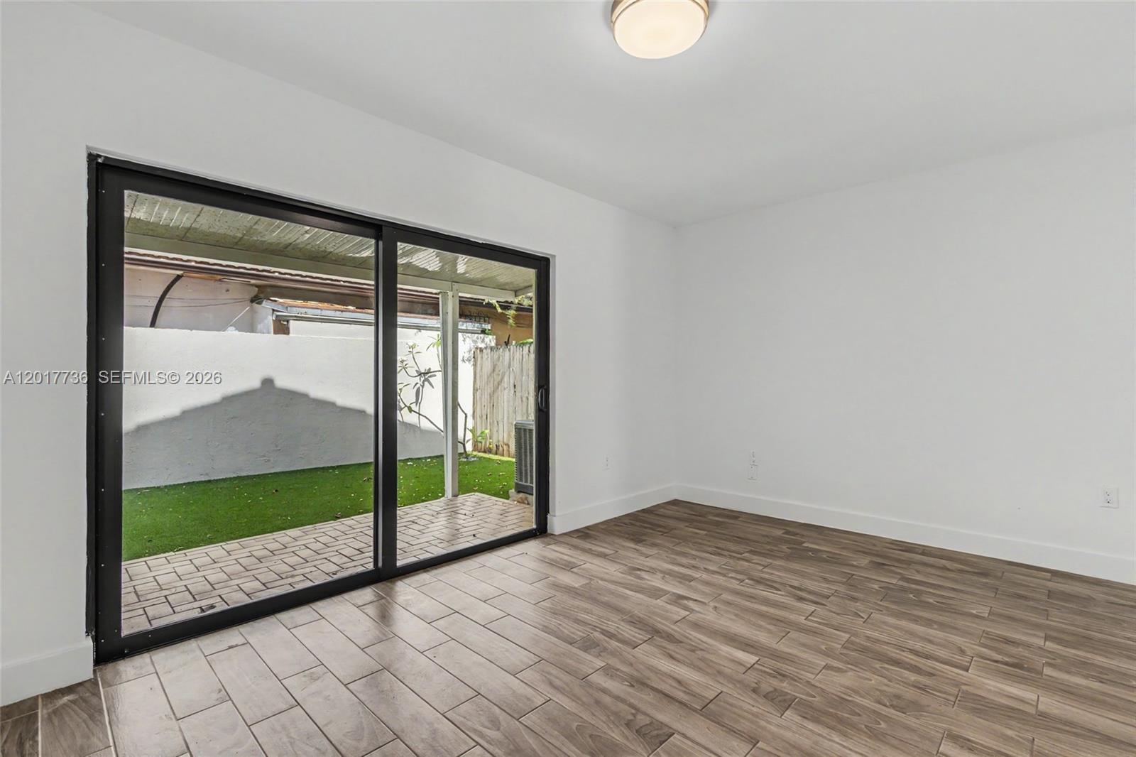 122 SW 56th Ave Miami, FL 33134