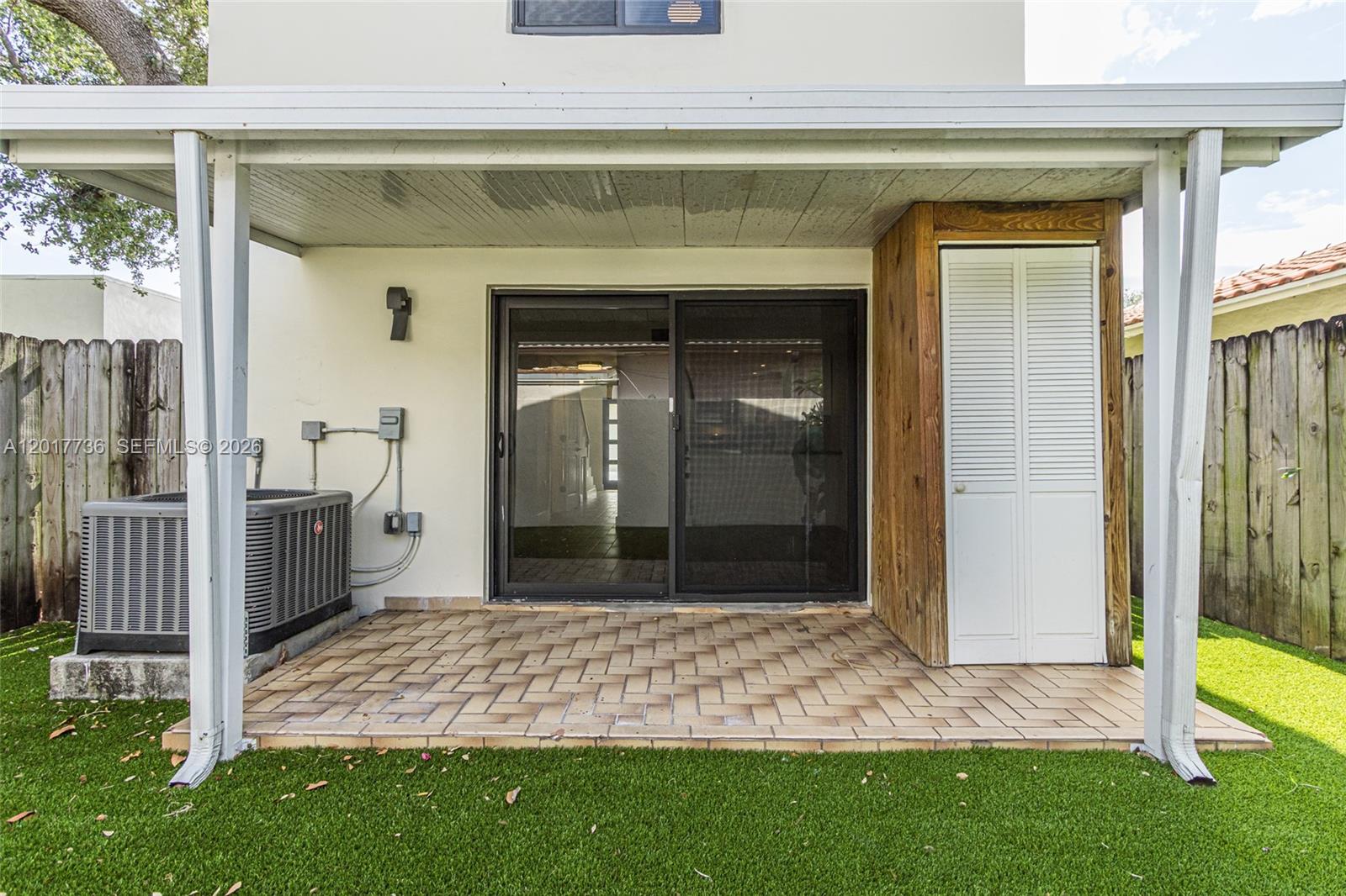 122 SW 56th Ave Miami, FL 33134