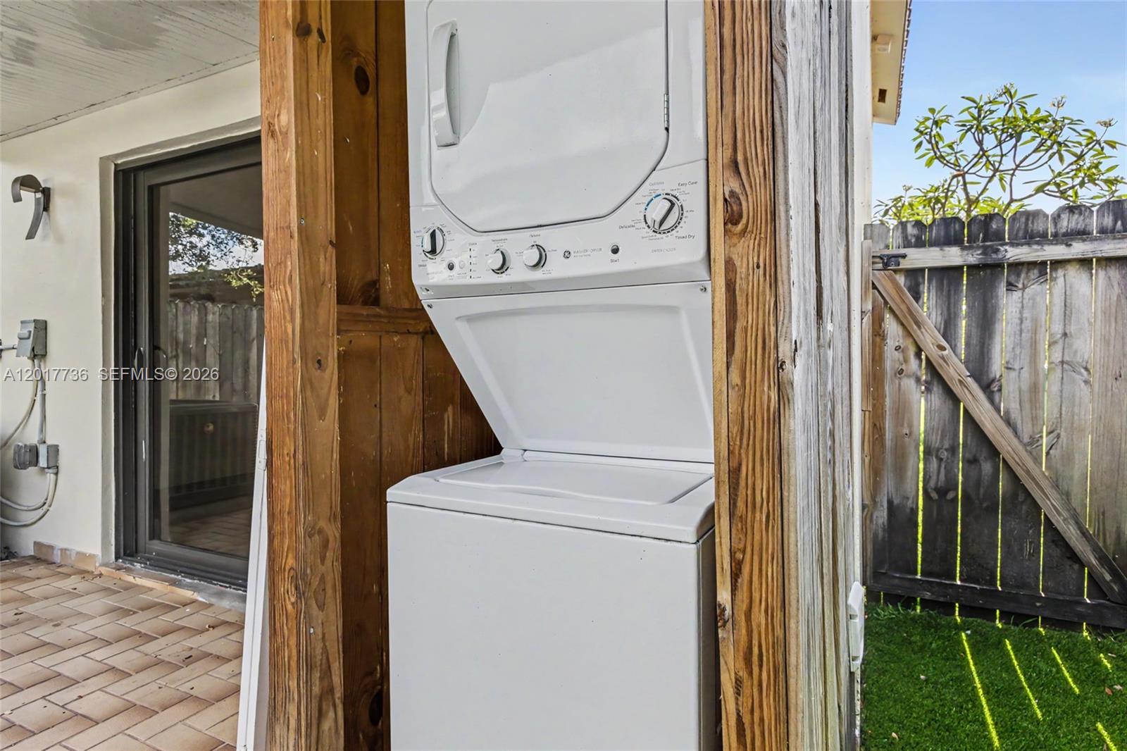 122 SW 56th Ave Miami, FL 33134