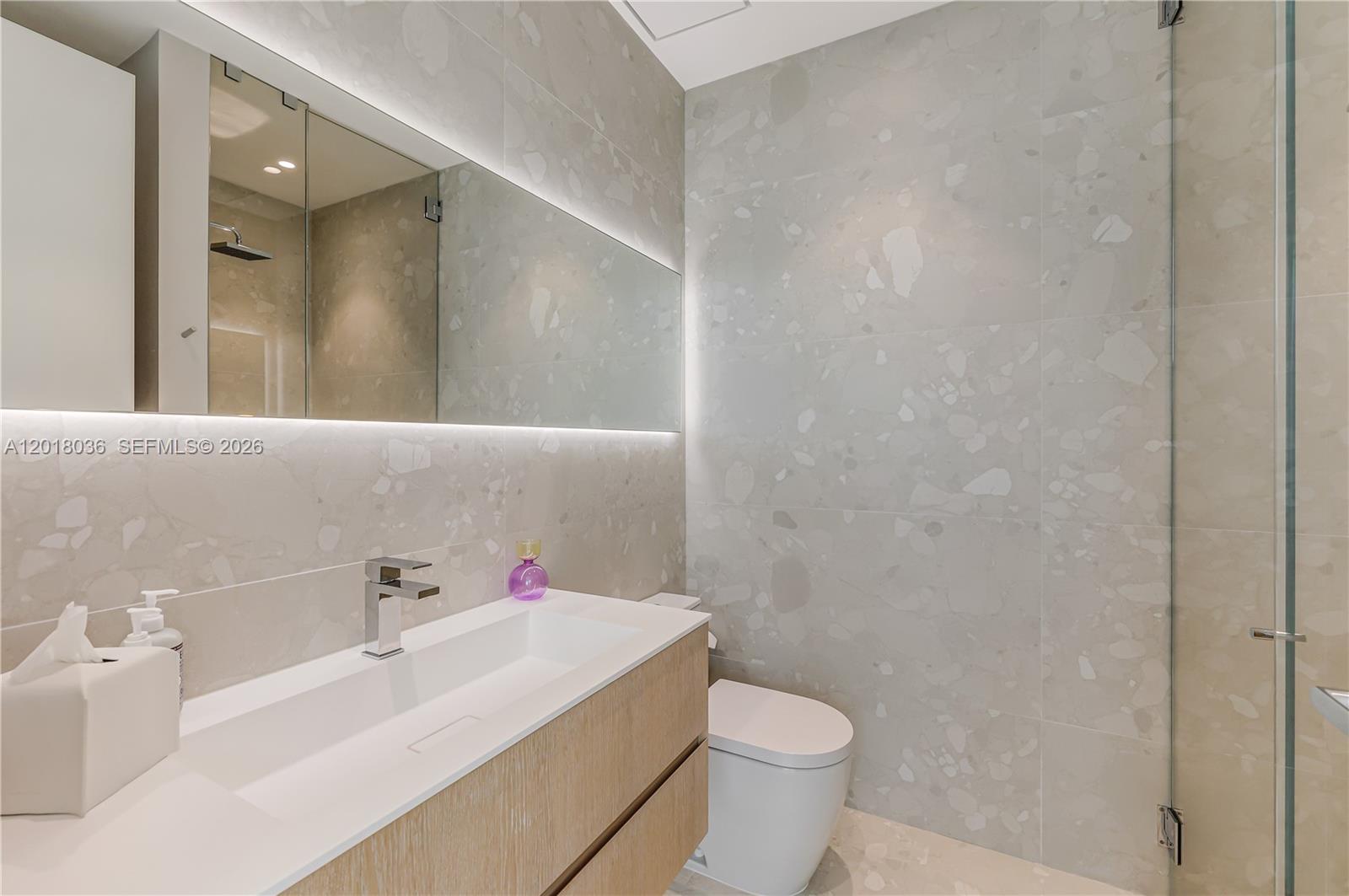 1092 N Venetian Dr Miami, FL 33139