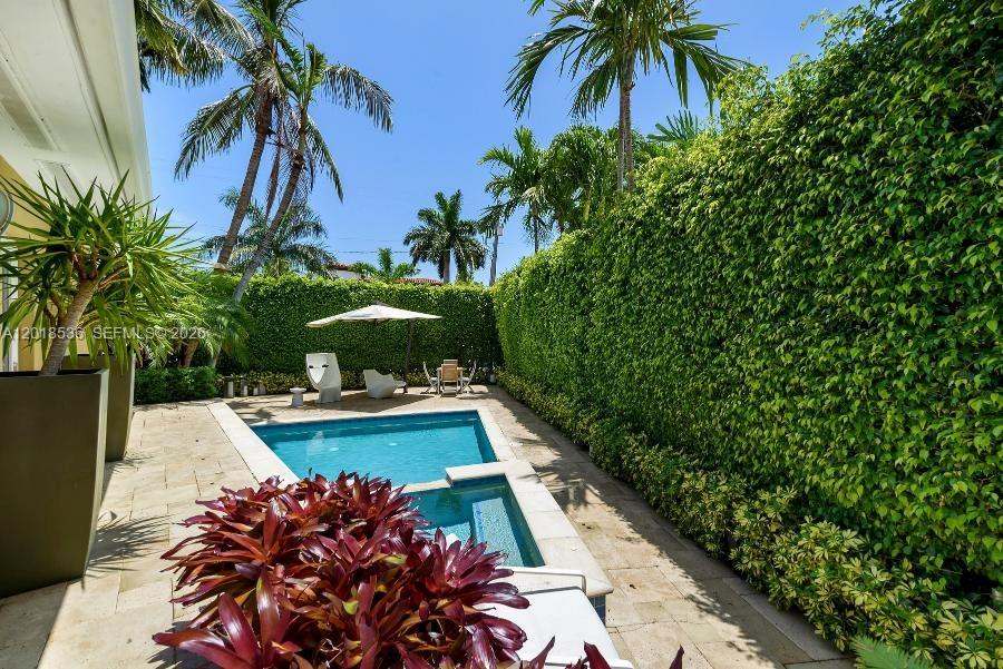 830 E Dilido Dr Miami Beach, FL 33139