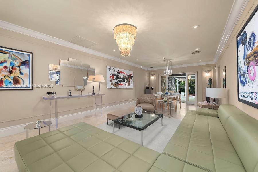 830 E Dilido Dr Miami Beach, FL 33139