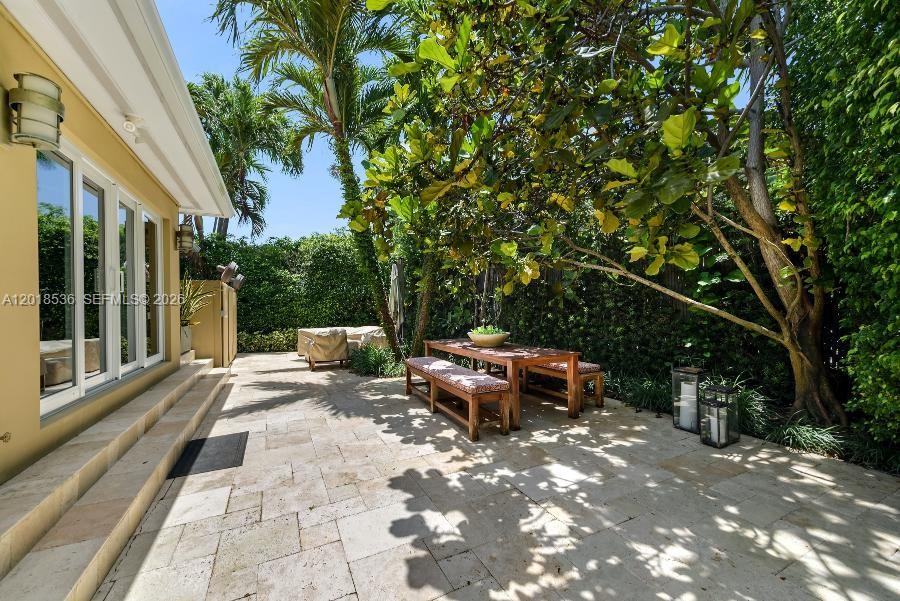 830 E Dilido Dr Miami Beach, FL 33139