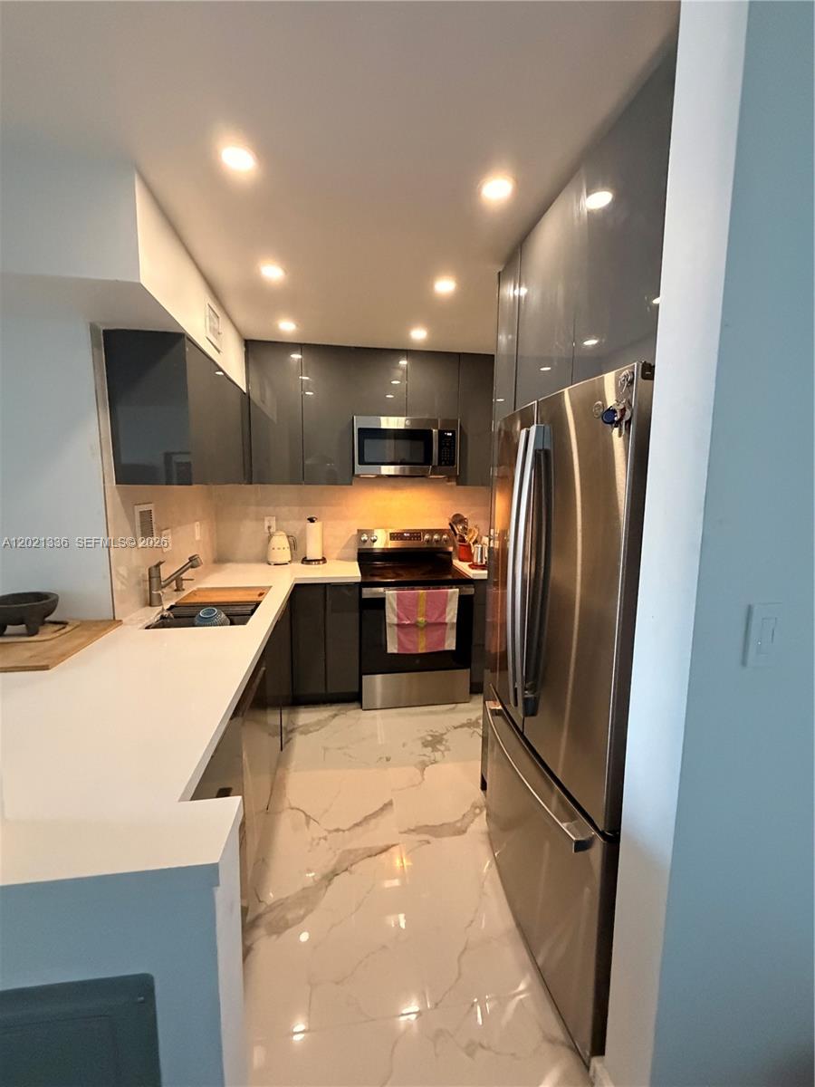 1200 West Ave #1431