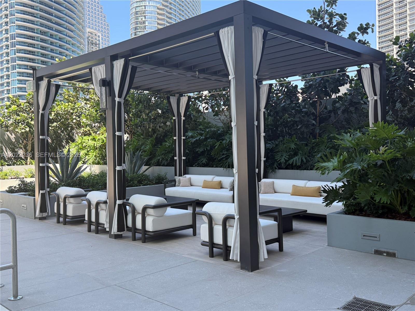 77 SE 5th St #1905 Miami, FL 33131