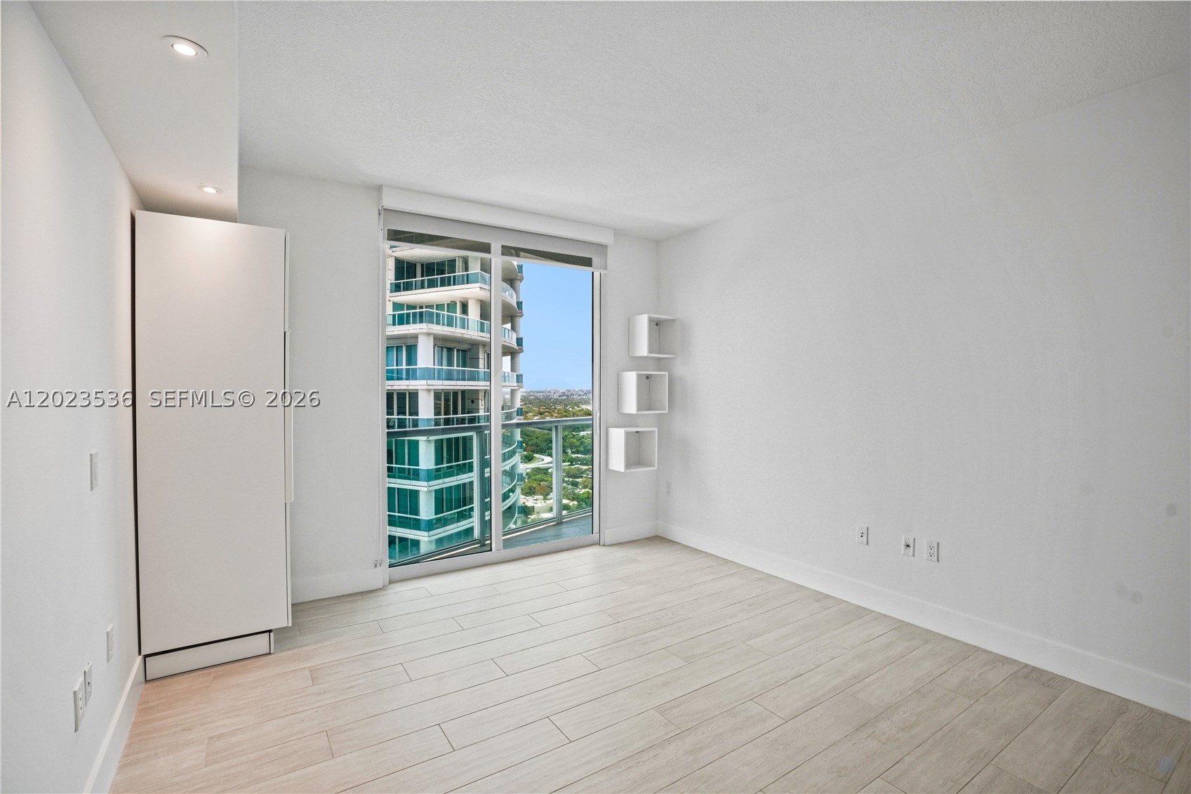 image Skyline on Brickell19