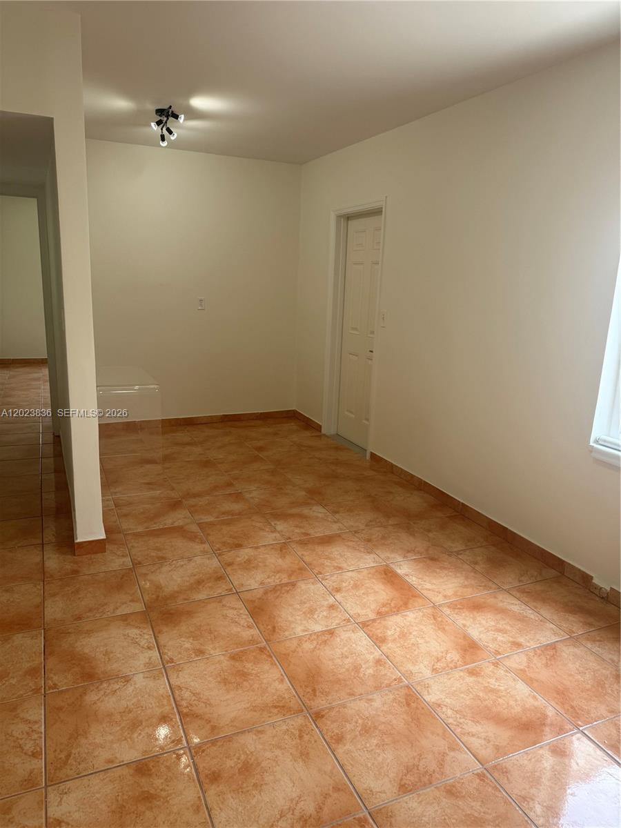 6312 Alton Rd Miami Beach, FL 33141