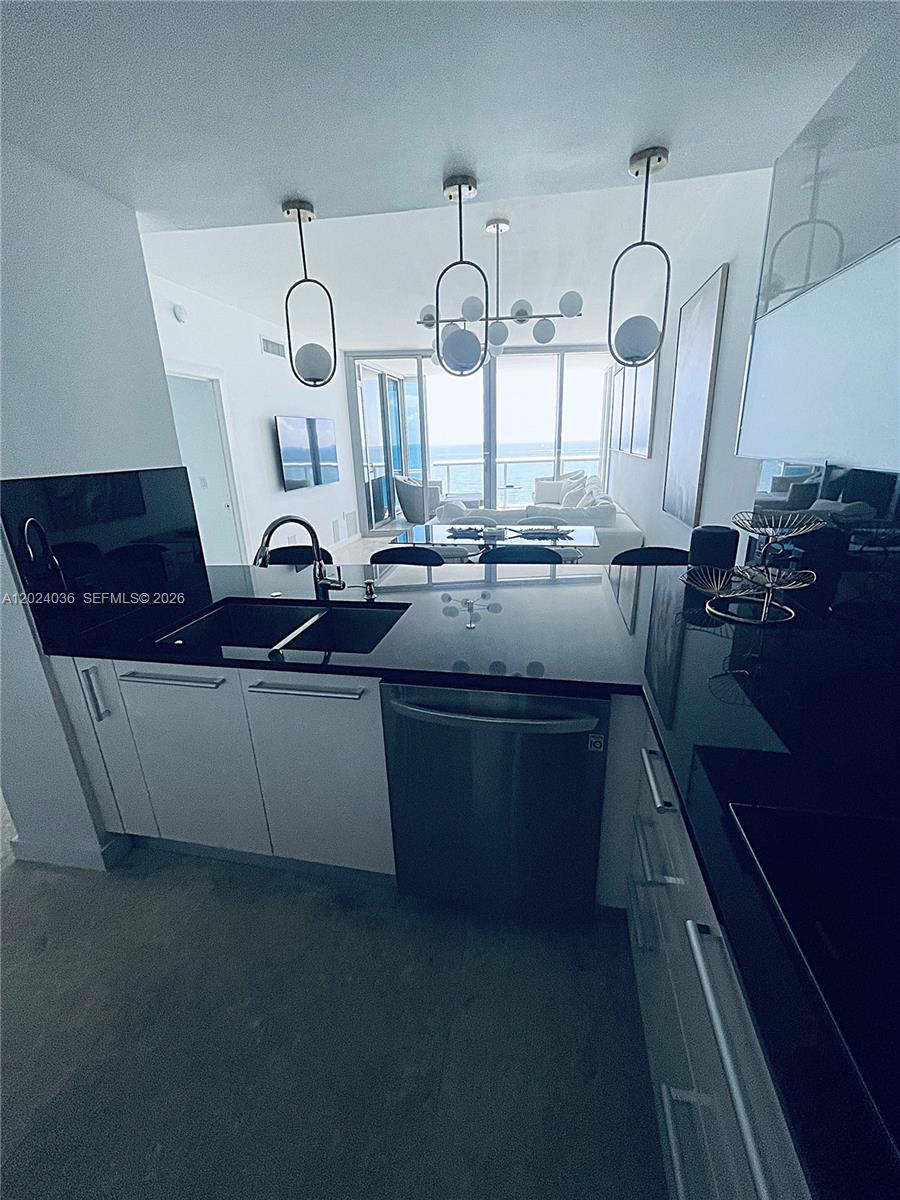 17121 Collins Ave #1503 Sunny Isles Beach, FL 33160