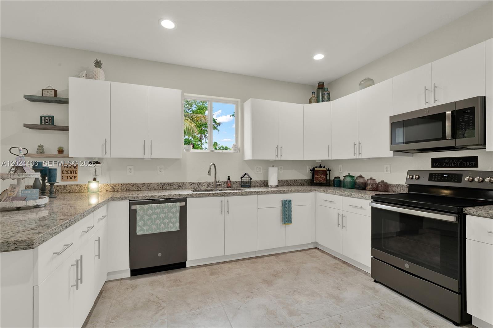 1730 NW 21st St Homestead, FL 33030