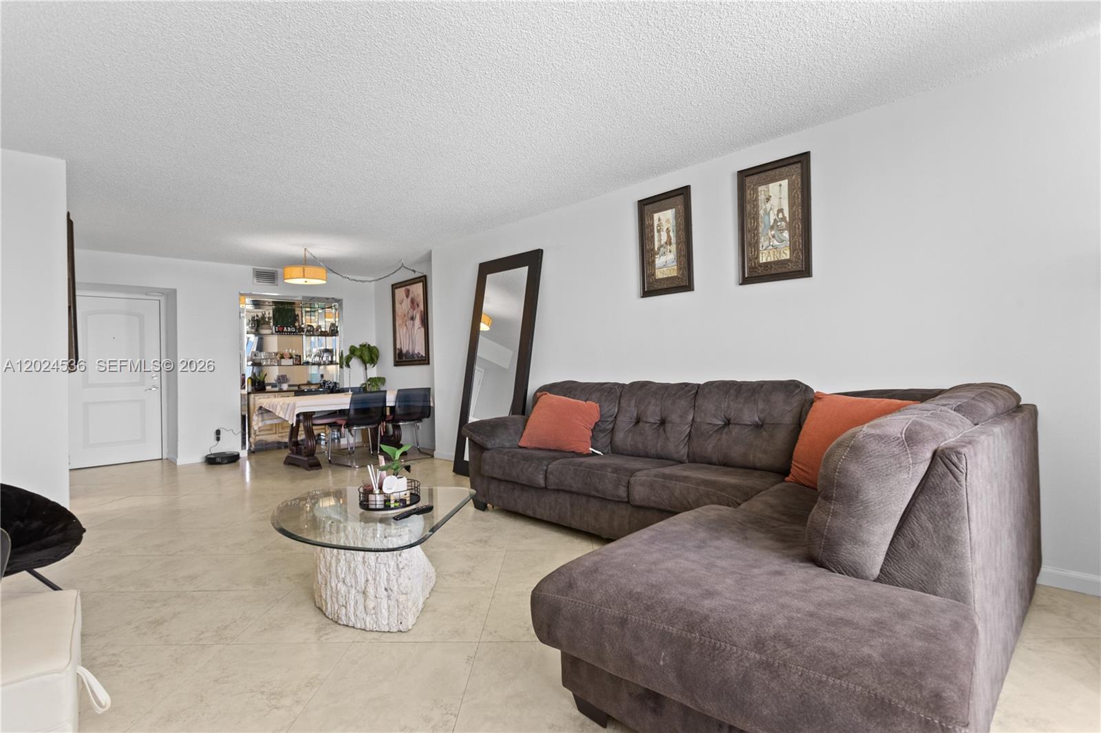 100 Bayview Dr #307